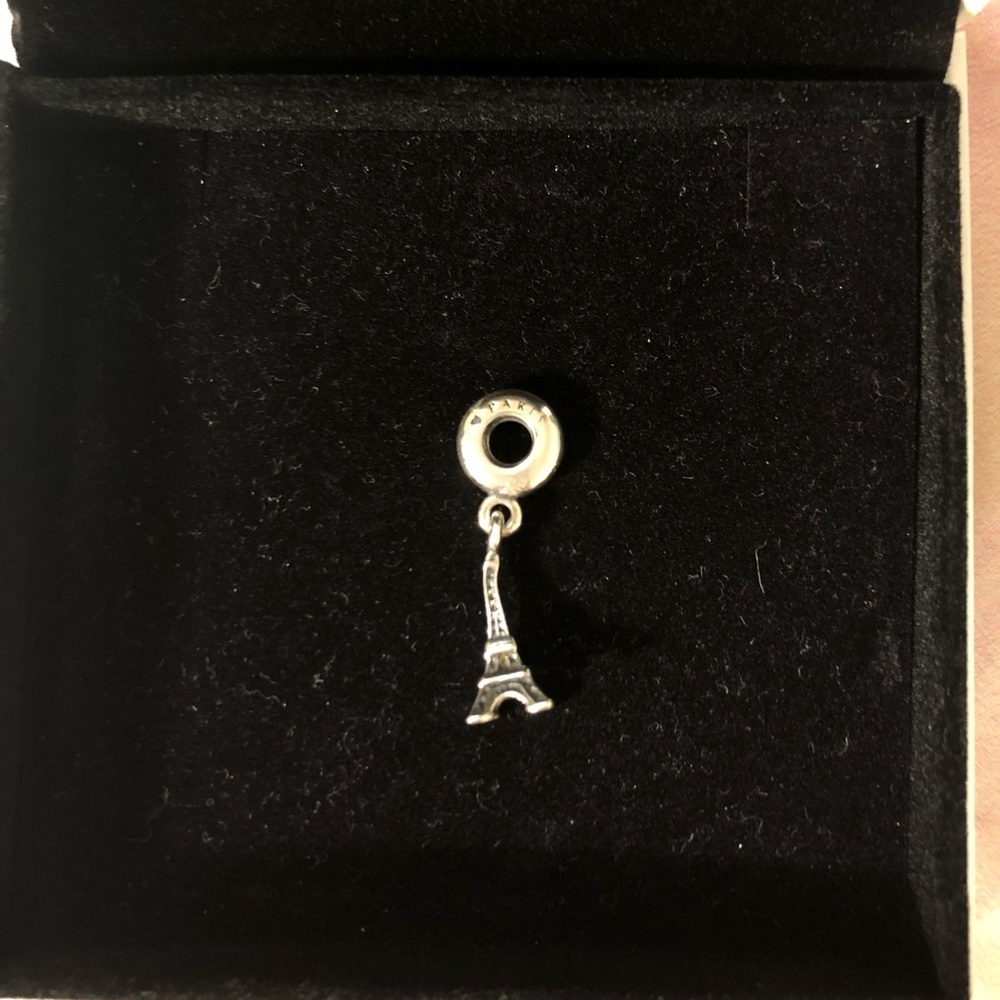Pandora Eiffel Tower charm